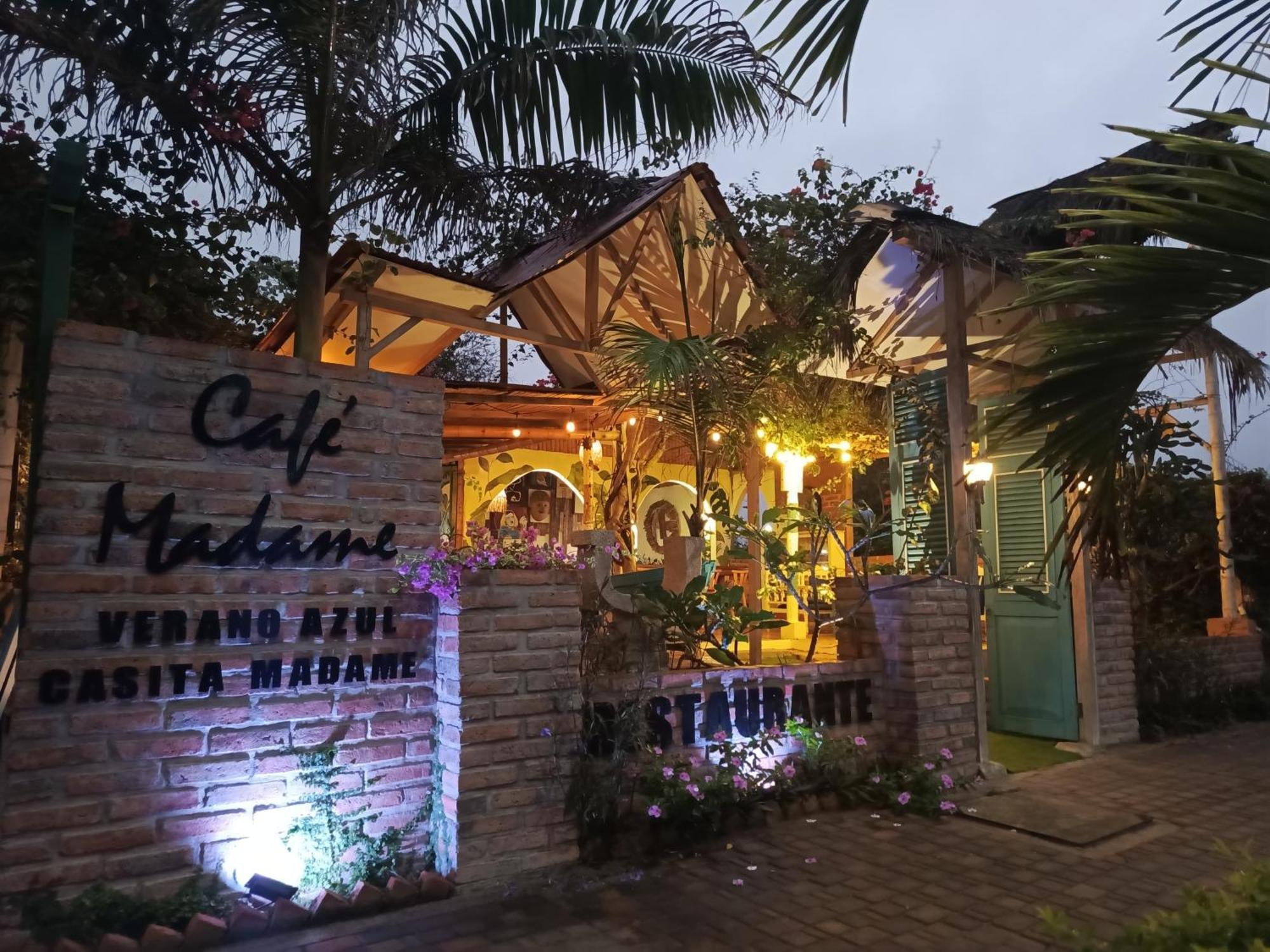 Café Madame Puerto López Exterior foto