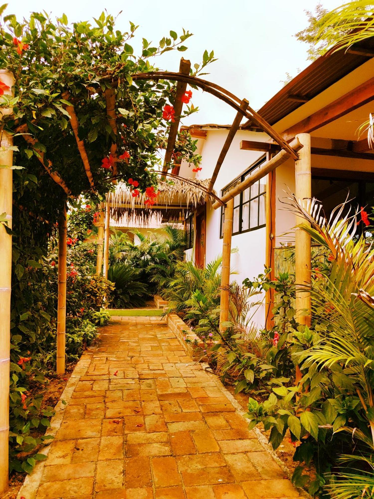 Café Madame Puerto López Exterior foto